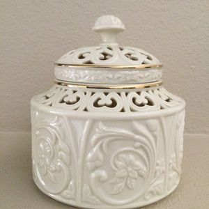 Lenox Illuminations Round Candlebox